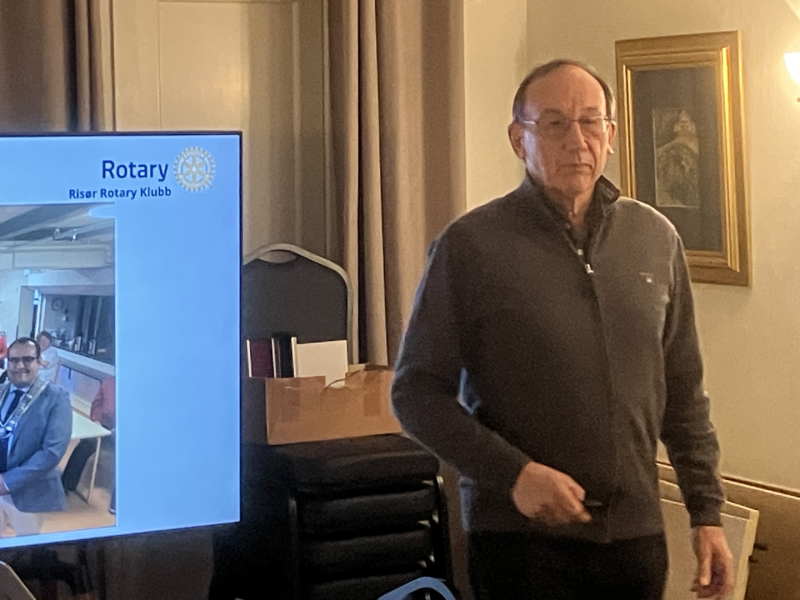 Risør Rotary Klubb v/ president Adrian Smith